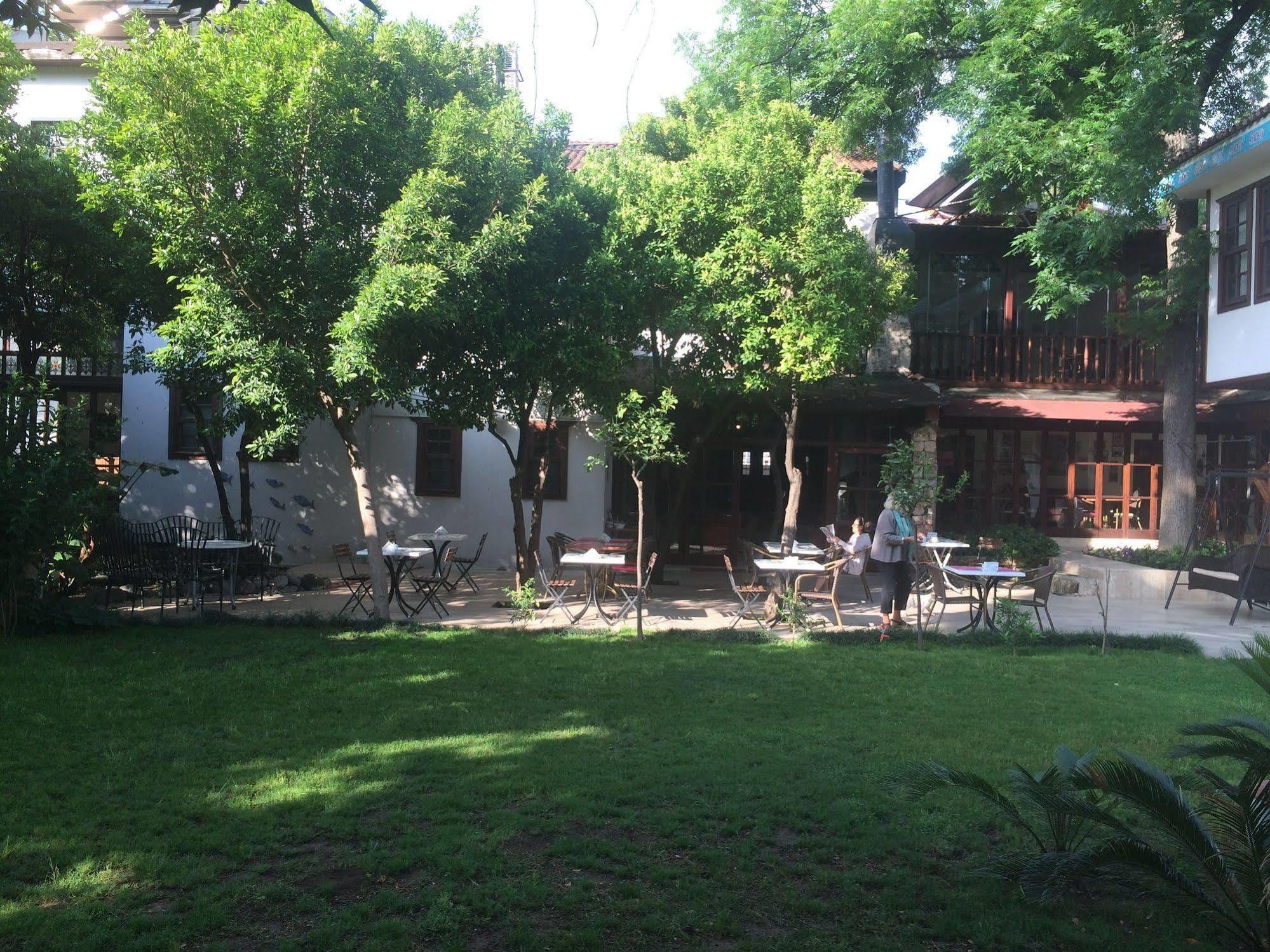 The Ninova Hotel Antalya Bagian luar foto